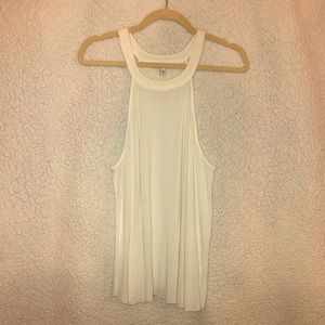 FLOWY WHITE HALTER TOP